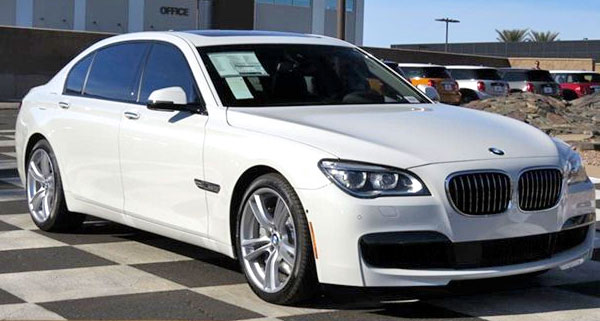 2015 BMW 7 Series luxury sedan