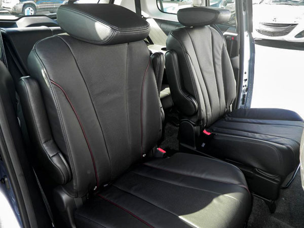/cheapcarsimg/2013-mazda5-2nd-row-rear-seats.jpg