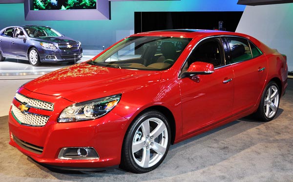 /cheapcarsimg/new-2013-Chevrolet-Malibu-red.jpg