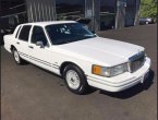 1992 Lincoln TownCar (White)