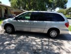 2005 Chrysler Town Country under $3000 in Florida