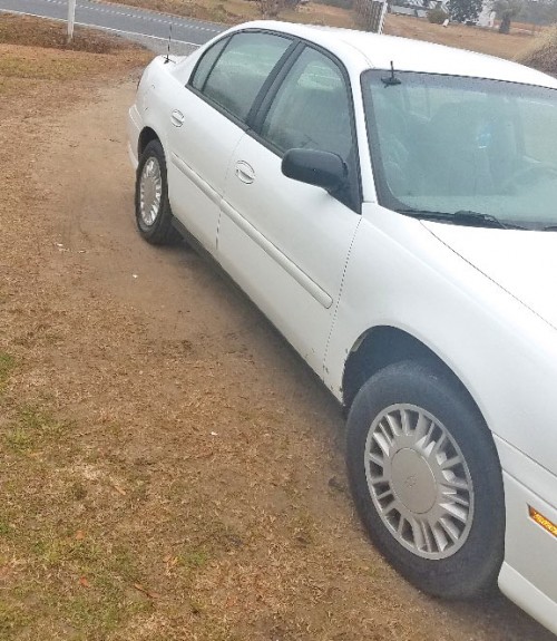 Used Car in Conway, SC 29527 Under 3K Chevy Malibu �01