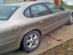 2004 Ford Taurus under $2000 in Indiana