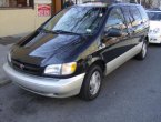 2000 Toyota Sienna under $6000 in New York