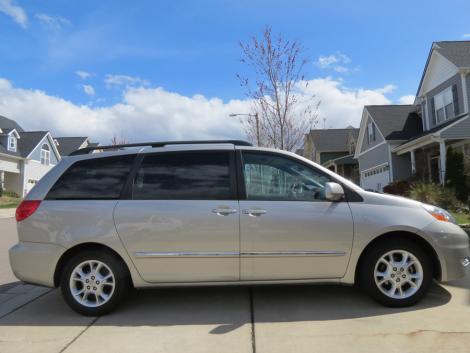 Used toyota minivan for sale by owner
