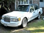 1993 Lincoln TownCar under $2000 in Virginia