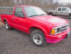 1994 Chevrolet S-10 was SOLD for only $1095...!