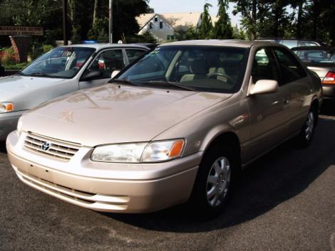 Cheap Car: Used Toyota Camry CE in Peacedale Rhode Island RI