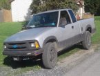 1996 Chevrolet S-10 under $2000 in West Virginia