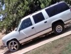 1997 Chevrolet Suburban under $2000 in California