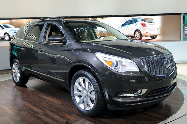 /pics/2013-buick-enclave-suv-gray-usa-best-family-vehicle.jpg