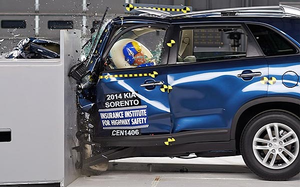 /autoblog/photos/iihs-2014-kia-sorento.jpg