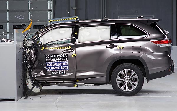 /autoblog/photos/iihs-2014-toyota-highlander.jpg