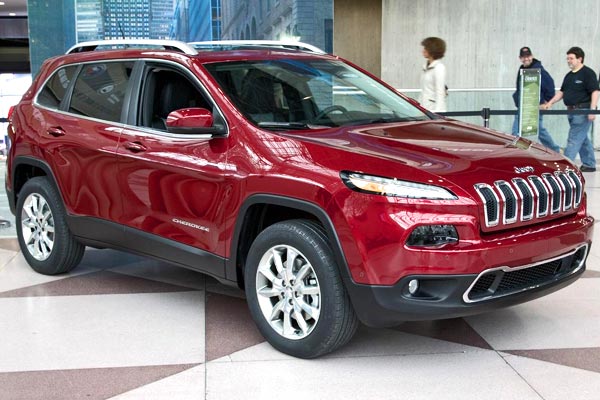 new jeep cherokee 2014 red lateral view showcase