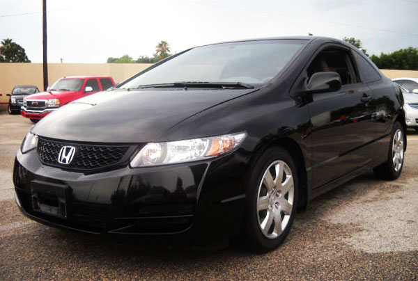 <strong>2011 HONDA CIVIC LX - Asking Price: $9,600</strong> - This black one LX 2011 with automatic transmission has only <span class='u'><strong>53k miles</strong></span> and is for sale AS-IS. Although it looks perfect inside and out, according to its owner, this Civic has a rebuilt title with an accident and one deployed airbag reported. If you are interested in this Civic Coupe, it is for sale in <span class='u'>Houston, Texas</span> by Smart Motors, Home of Easy Fix Cars. You can contact them at 888-435-6517 for more info. To check if it is still available, please copy-paste the next address in your browser: <span class='u'>http://goo.gl/w99V3</span>