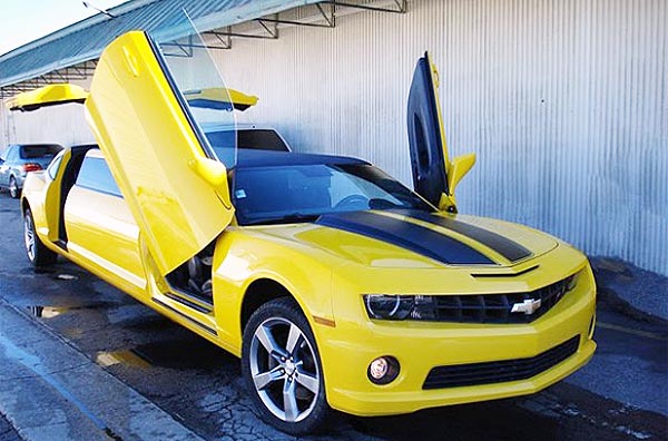 /carforum/images/chevrolet-camaro-bumblebee-limo-10.jpg