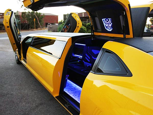 /carforum/images/chevrolet-camaro-bumblebee-limo-6.jpg