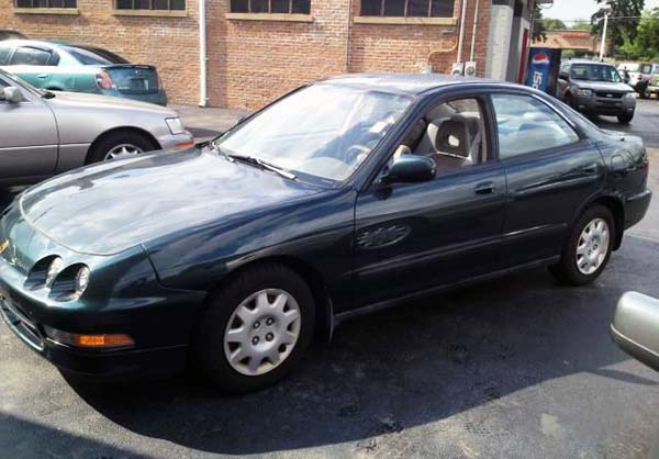 <strong>FOR SALE: 1994 Acura Integra LS under $3000.</strong> <span class='u'>It comes with LOW MILES</span>. This dark green color Integra LS has only 99k miles and it is for sale by Active Auto Sales dealer located in Roselle, Illinois. If you are interested or want more information, you can get in touch with a dealer seller representative at 888-260-0910. Asking price: <strong>$2,850</strong>. <em>Please bear in mind that this Acura Integra could be sold at this moment if you are reading this article several days after it was posted.</em>