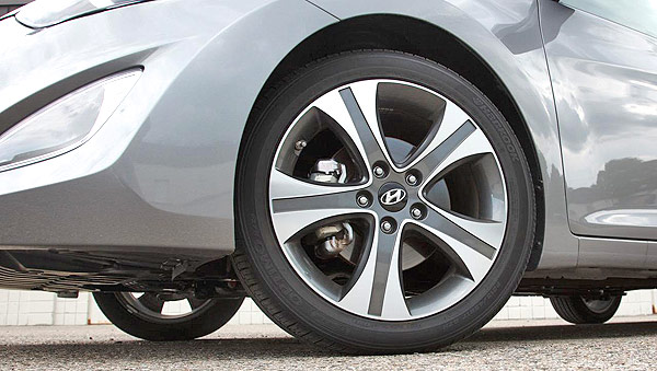 Wheels & Tires: Hyundai Elantra Coupe 2013