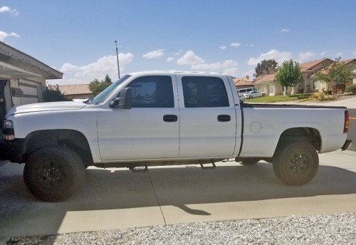 Chevy Silverado LS '01, Truck Under $6000, Victorville CA 92392