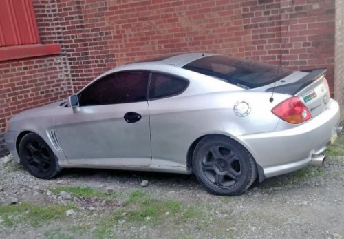 Hyundai tiburon 03
