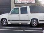 1999 Chevrolet Suburban under $2000 in California