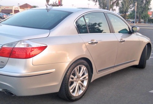 Hyundai Genesis 4.6 '09 Under $5K in Hemet, CA 92544 By Owner SILVER