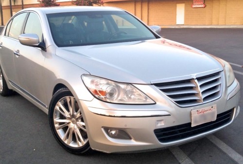 Hyundai Genesis 4.6 '09 Under $5K in Hemet, CA 92544 By Owner SILVER