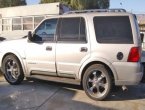 2003 Lincoln Navigator under $5000 in California