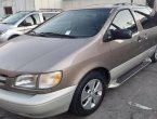 2001 Toyota Sienna under $5000 in California