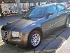 2008 Chrysler 300 under $6000 in Illinois