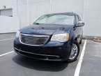 2014 Chrysler Town Country (Blue)