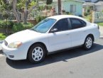 2005 Ford Taurus under $3000 in California