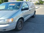 2000 Toyota Sienna under $3000 in California