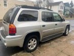 2004 GMC Envoy under $6000 in Connecticut