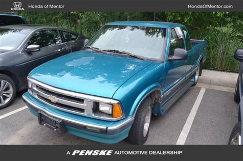 Cheap Pickup Truck Under $1000 - Chevy S-10 LS For Sale in Ohio