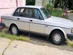 1993 Volvo 240 was SOLD for only $800...!