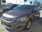 2010 Volkswagen Routan under $6000 in Florida