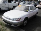 1994 Lexus This ES 300 was SOLD for $1990