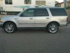 2001 Ford Expedition under $3000 in California