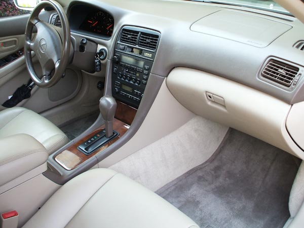 /pics/1999-lexus-es300-interior.jpg