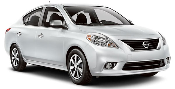 /pics/2012-Nissan-Versa-16-S-silver.jpg