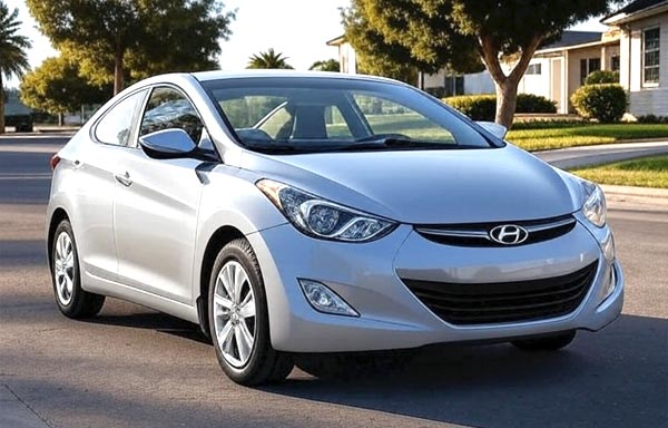 2013 Hyundai Elantra Coupe Silver Front View