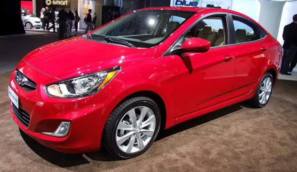 /pics/Hyundai-Accent-2012.jpg