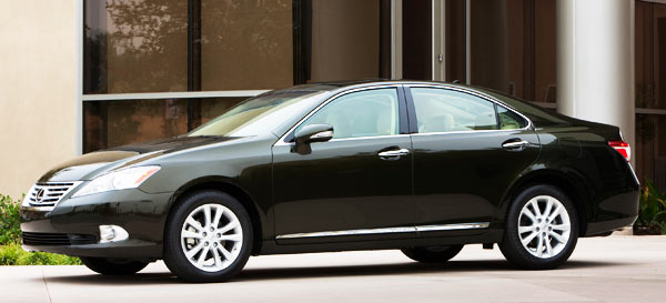 /pics/Lexus-ES350-2012-best-value-luxury-car.jpg