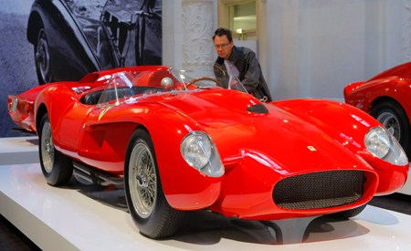 /pics/ferrari-testa-rossa-world-most-expensive-car.jpg