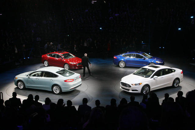 /pics/ford-fusion-2013-detroit-2.jpg