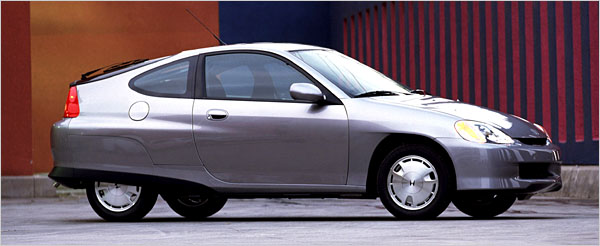 /pics/honda-insight-ugly-horrendous-disaster-hybrid-car.jpg