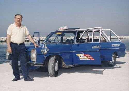 /pics/mercedes-200d-4-6-million-kms.jpg