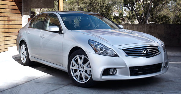 /pics/new-2012-Infiniti-G-best-sports-car.jpg